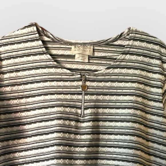 Vintage New Addition Short Sleeve Maternity Top - Picture 3 of 5